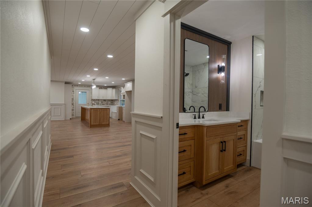 710 Bloomfield Avenue Property Photo 21