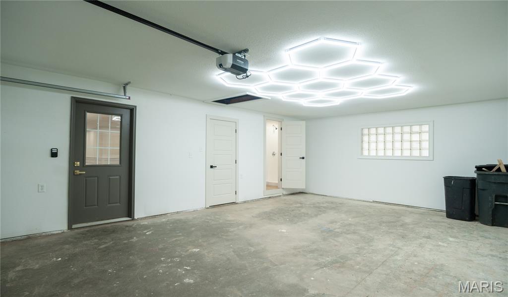 710 Bloomfield Avenue Property Photo 34