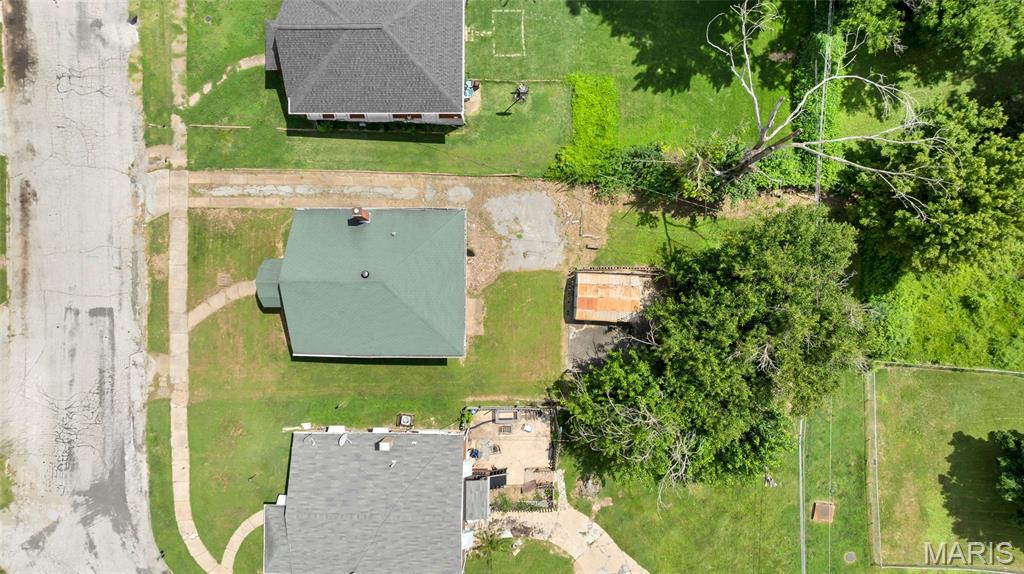 3302 Welsberg Drive Property Photo 4