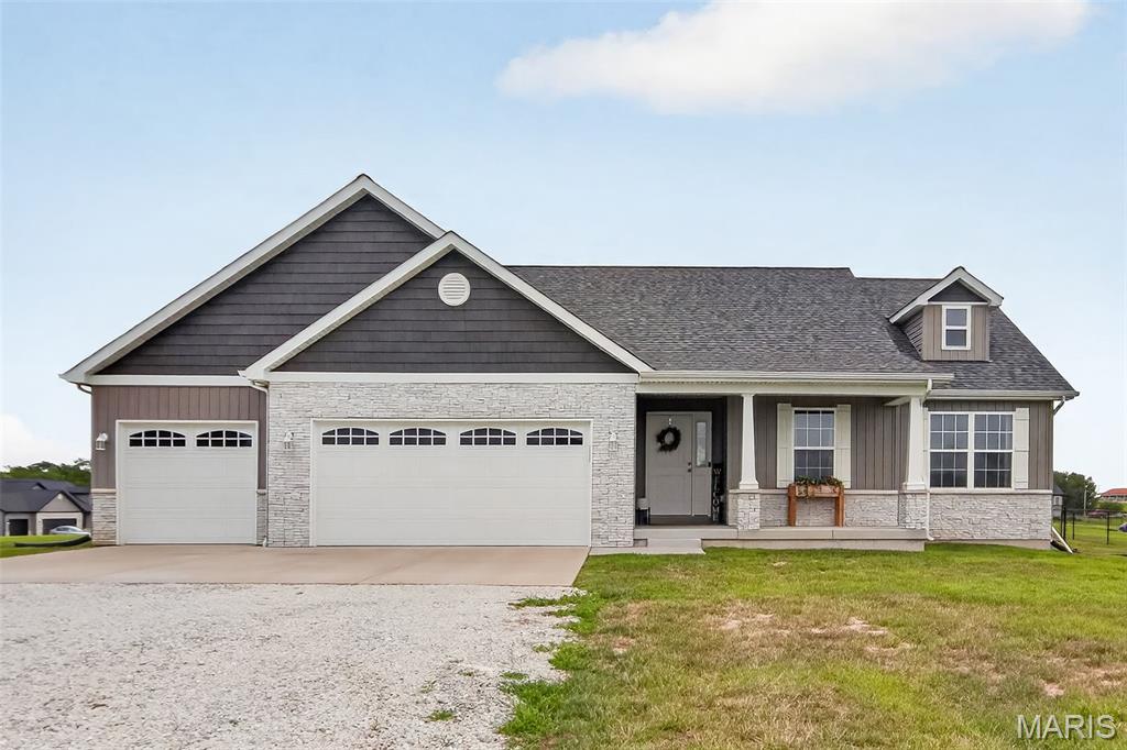 10 Andrew Court Property Photo 2