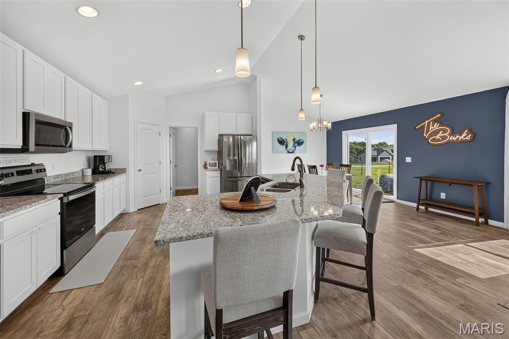 10 Andrew Court Property Photo 18