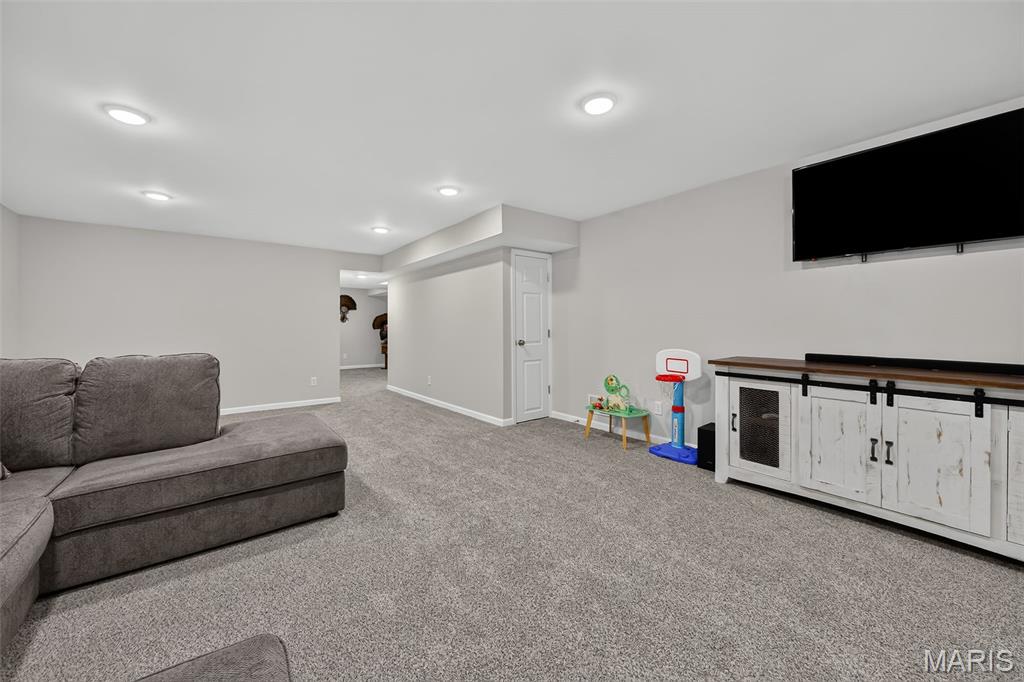10 Andrew Court Property Photo 37