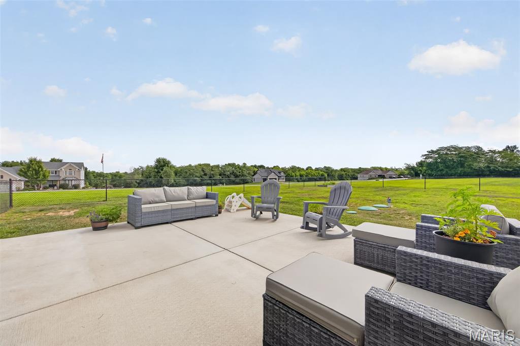 10 Andrew Court Property Photo 45