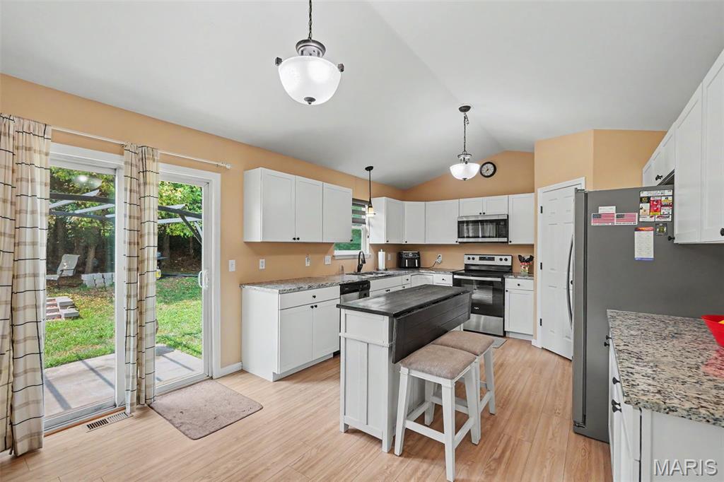 1023 Wrigley Circle Property Photo 10