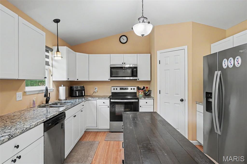 1023 Wrigley Circle Property Photo 11