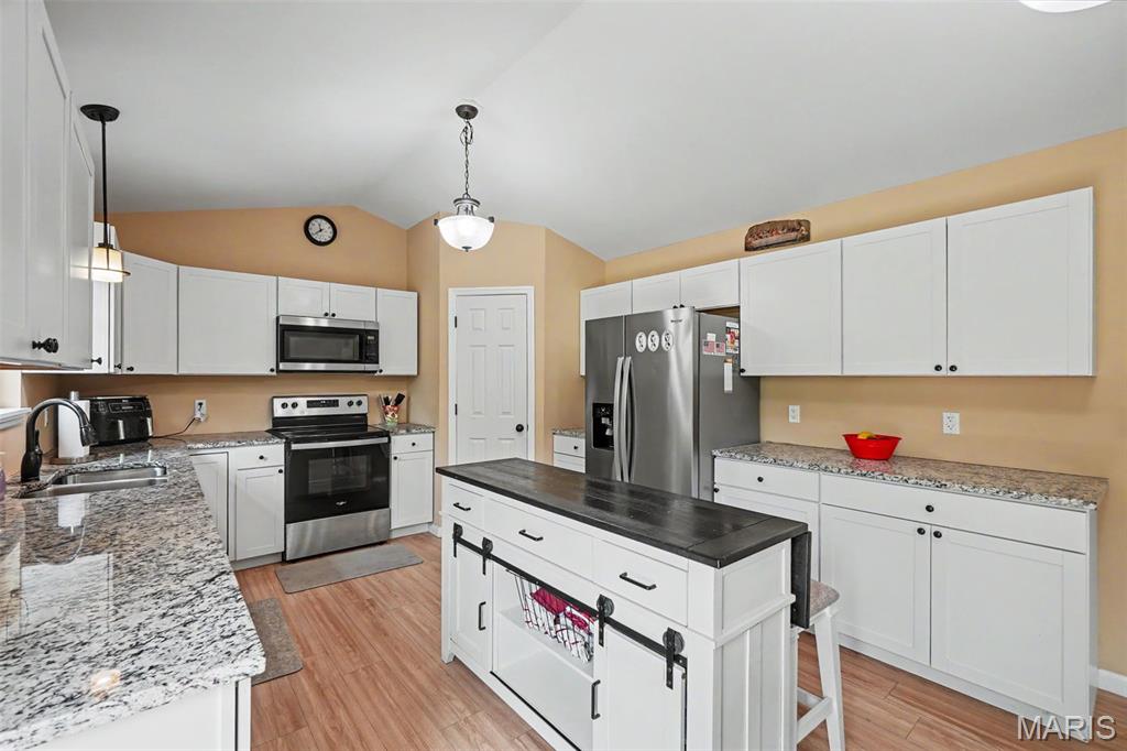 1023 Wrigley Circle Property Photo 12