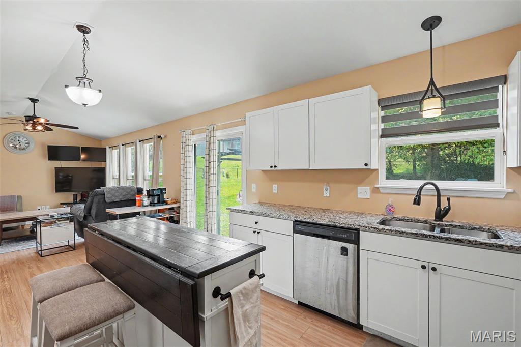 1023 Wrigley Circle Property Photo 13