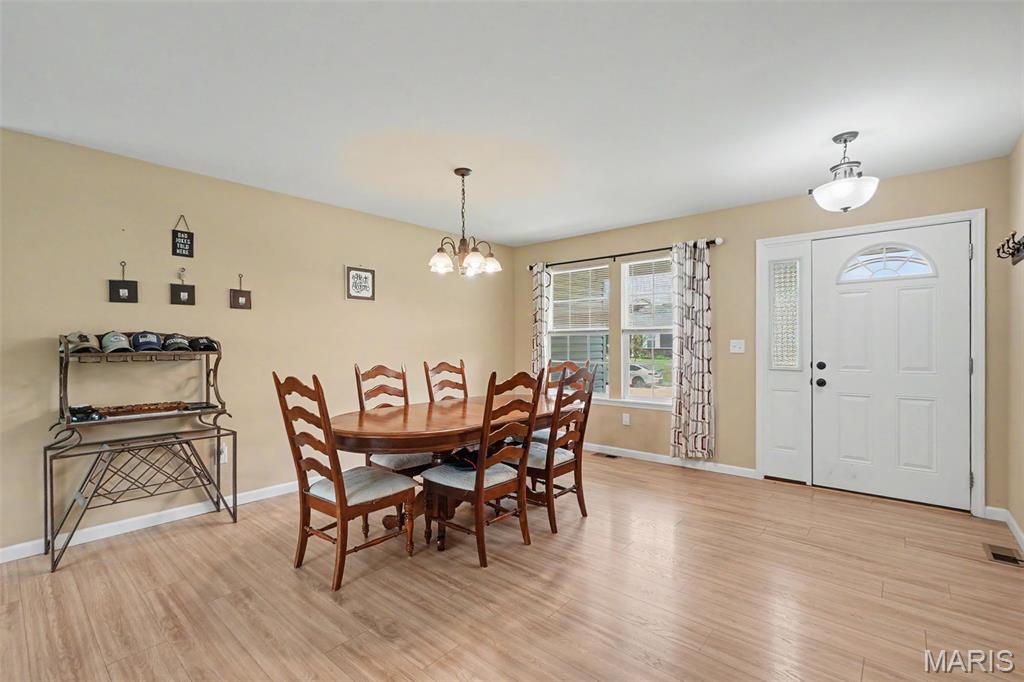 1023 Wrigley Circle Property Photo 17