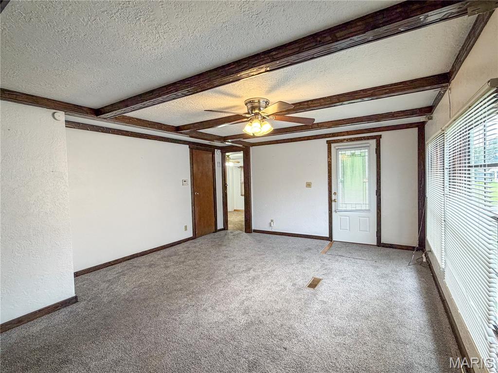 226 Dixie Street Property Photo 3