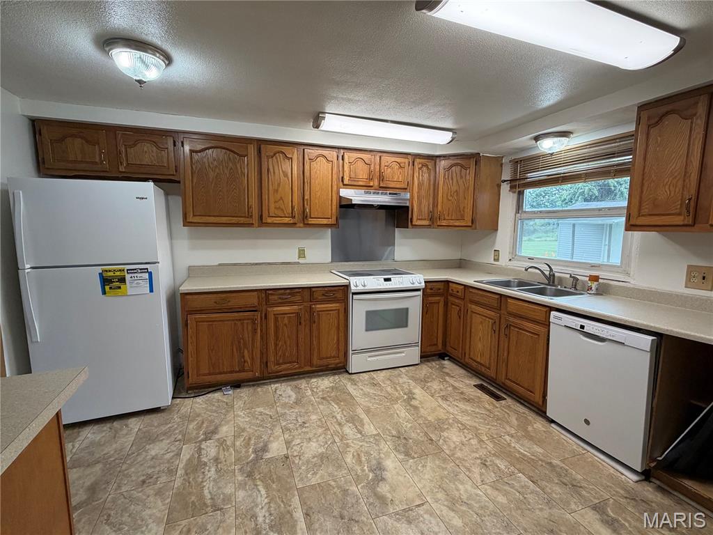 226 Dixie Street Property Photo 5
