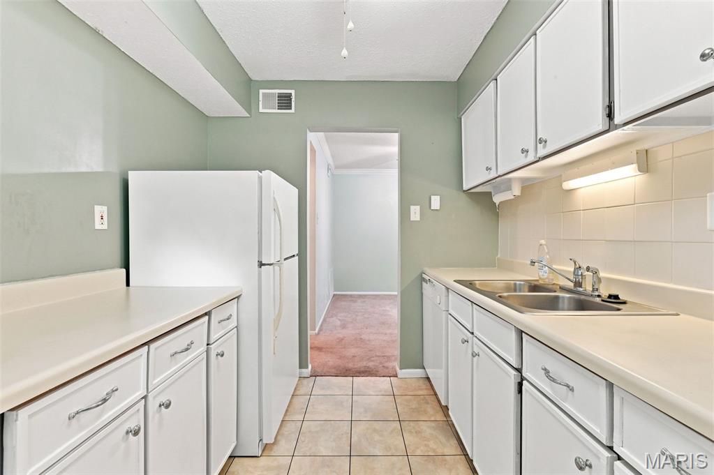 602 Rosetta Drive C Property Photo 12