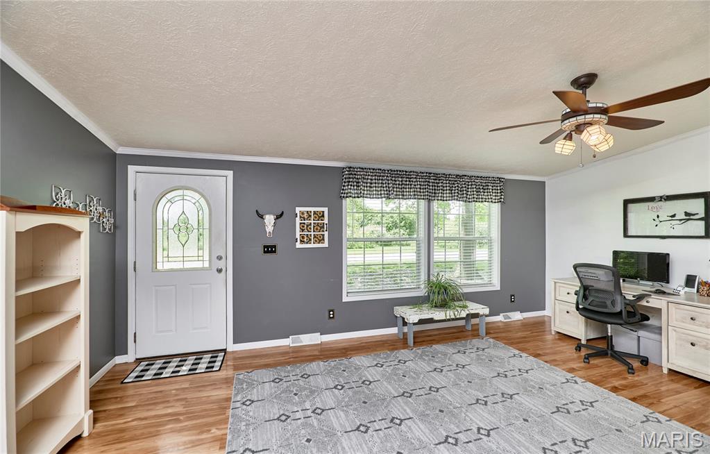 141 Sun Haven Drive Property Photo 4