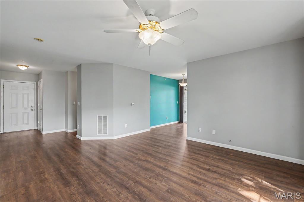 410 Benton C Property Photo 11