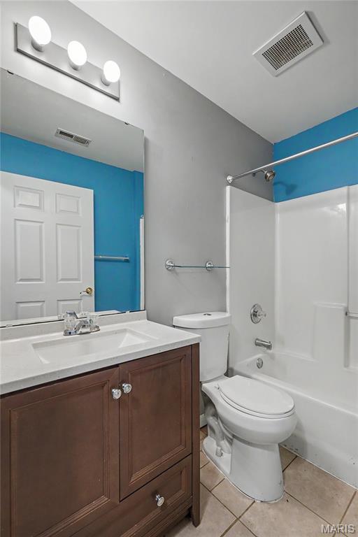 410 Benton C Property Photo 23