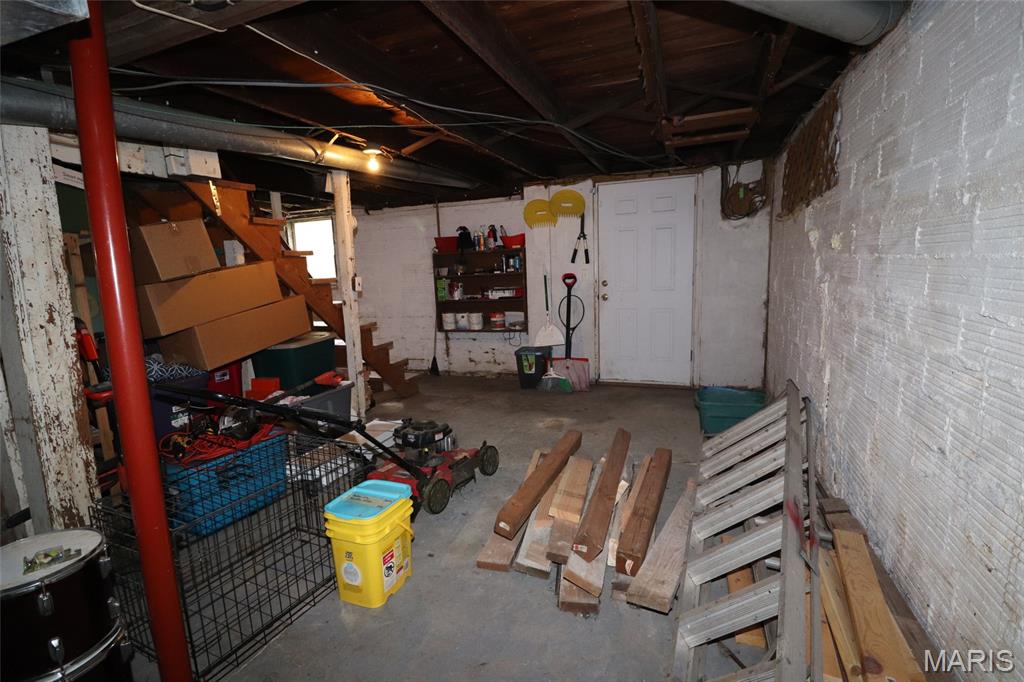 508 E 10th Street Property Photo 28