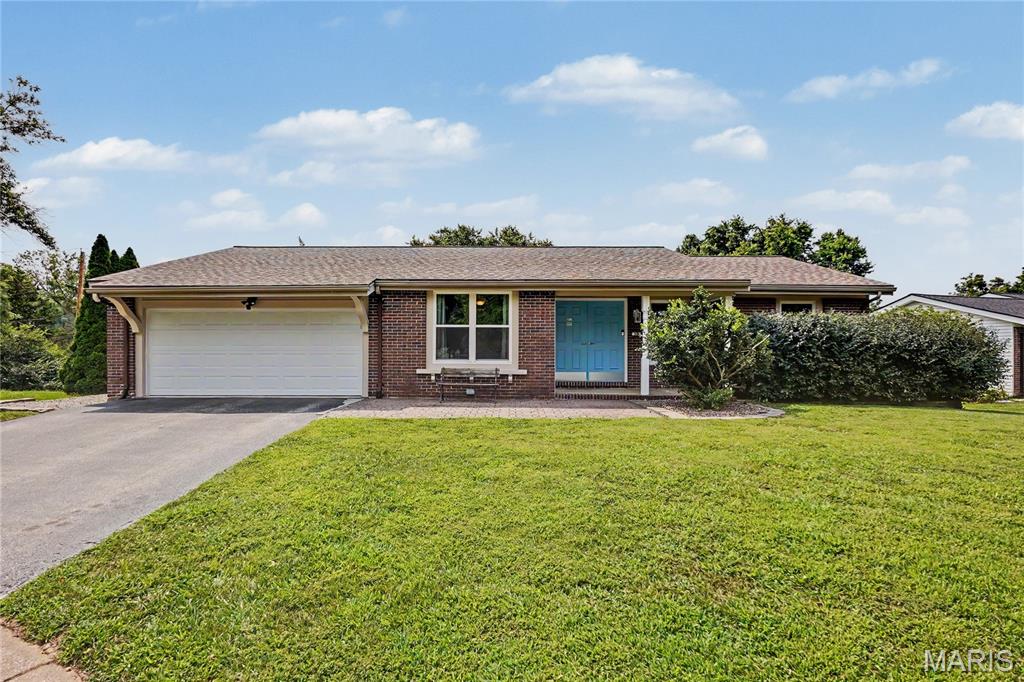 50 White Plains Drive Property Photo 1