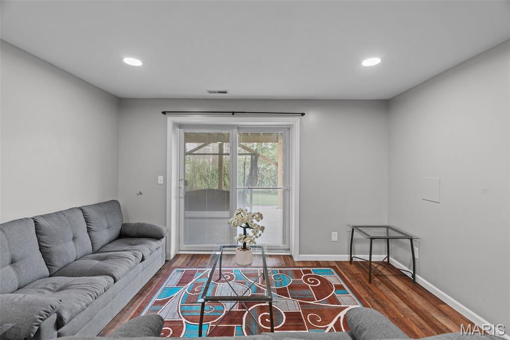 59 E Homefield Point Ct Property Photo 24