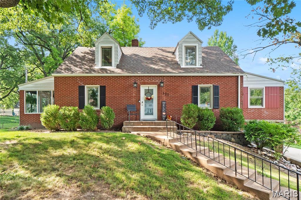 121 Rosewood Lane Property Photo 1