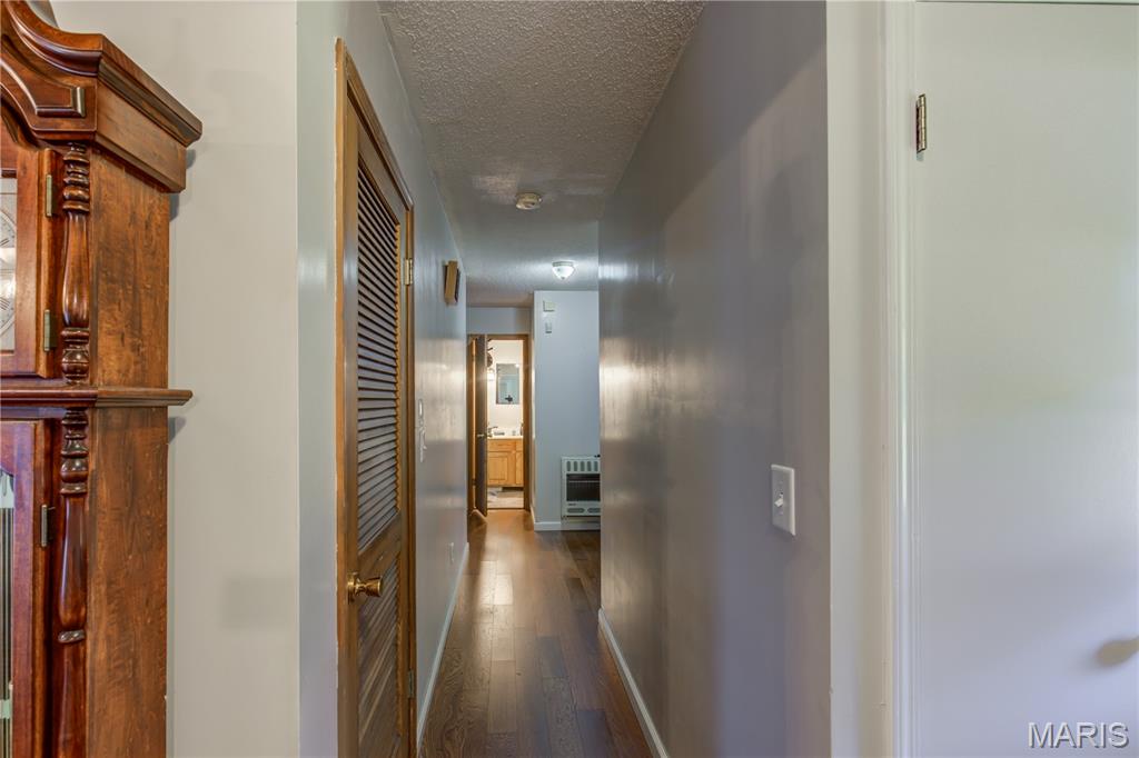 68 Willow Property Photo 9