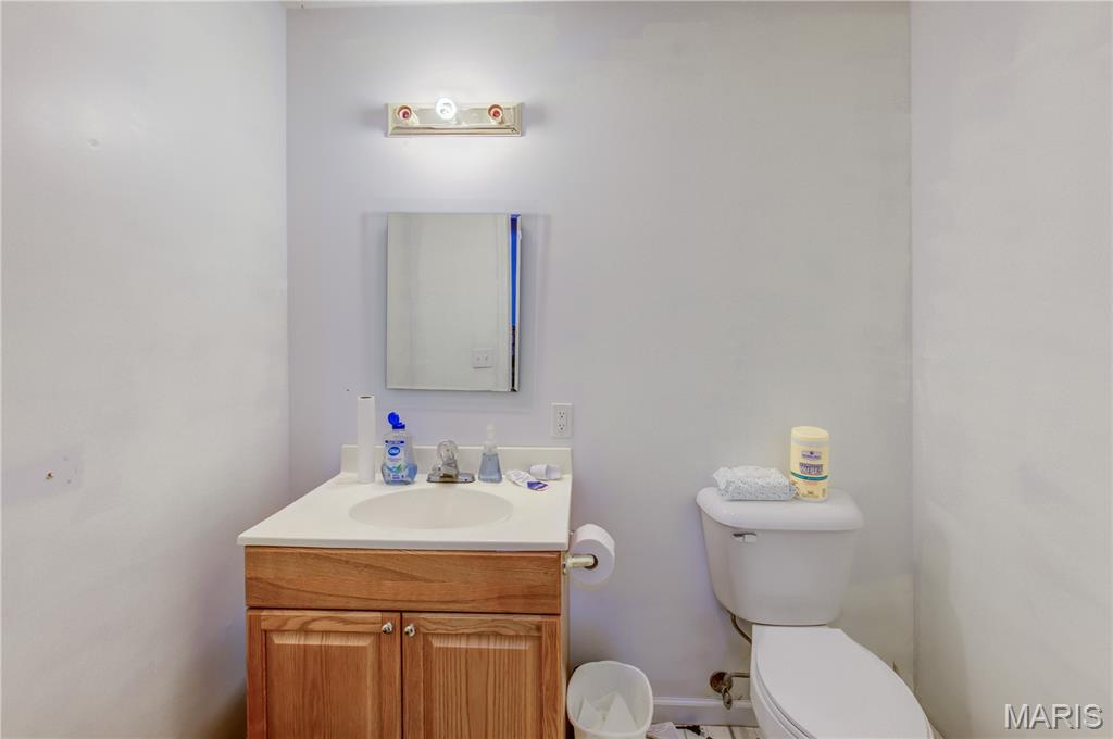 68 Willow Property Photo 17