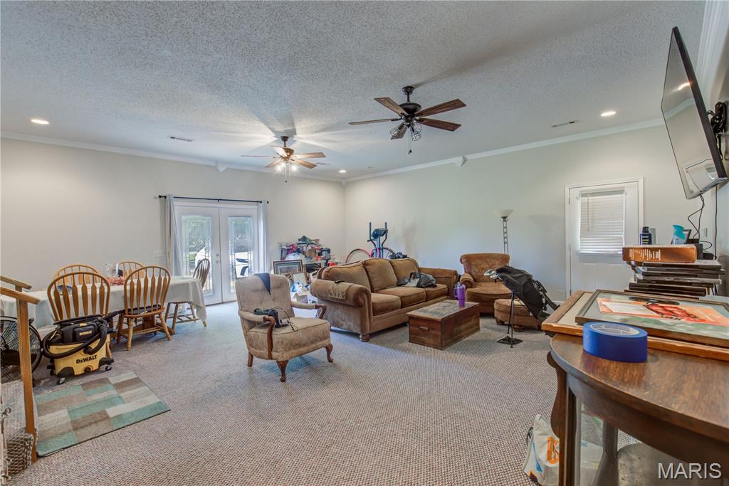 68 Willow Property Photo 19