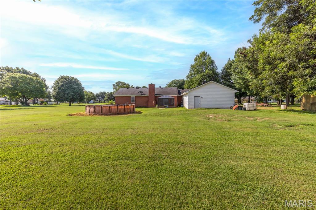 68 Willow Property Photo 22