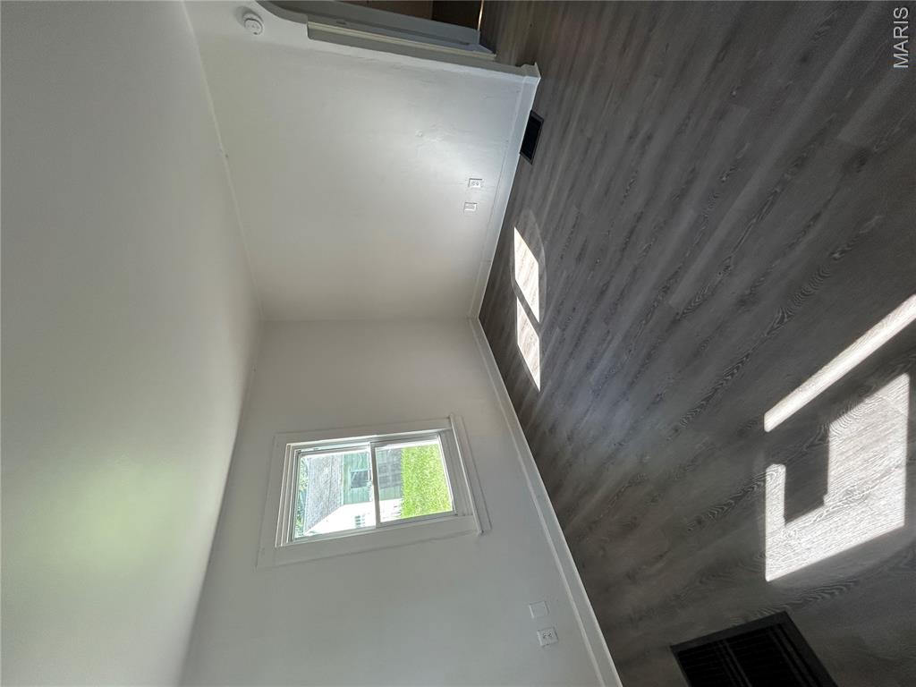 418 Jerome Lane Property Photo 3