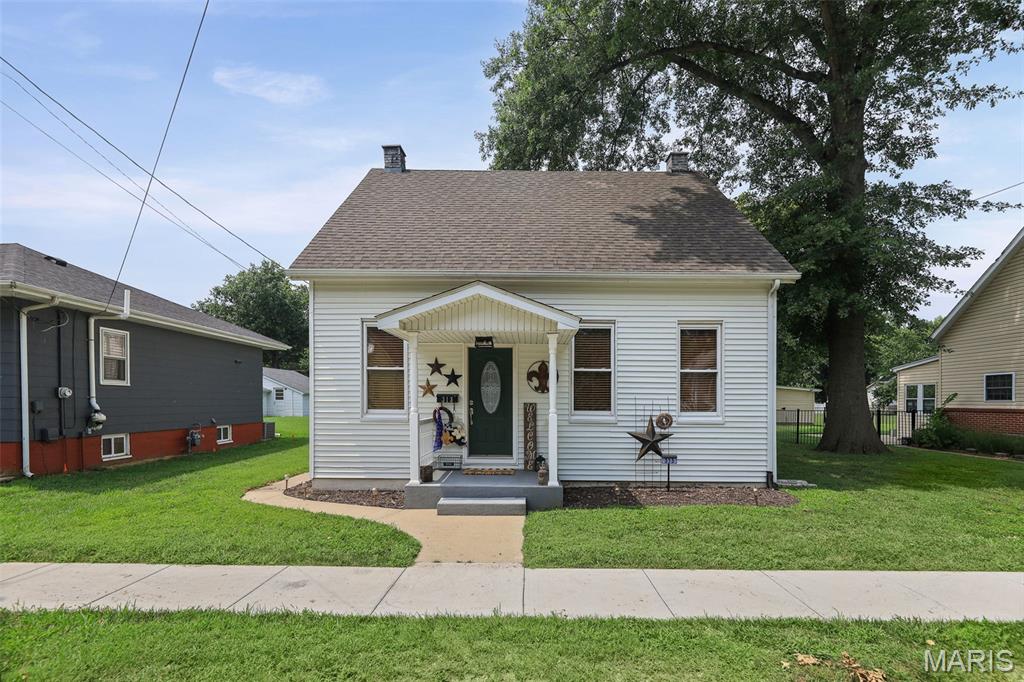 313 N John Street Property Photo 4