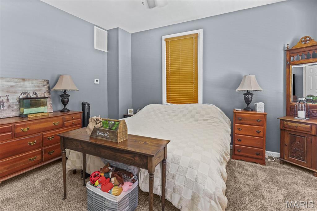 313 N John Street Property Photo 23