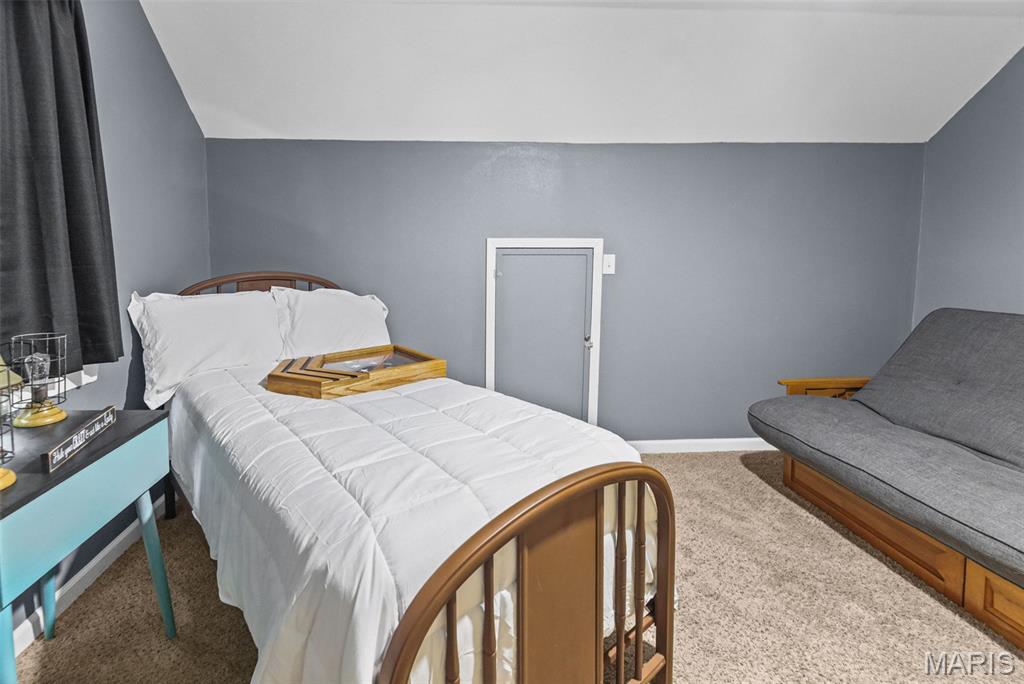 313 N John Street Property Photo 28