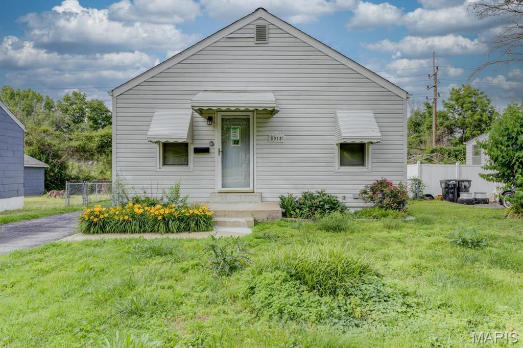 8015 Aline Avenue Property Photo 1