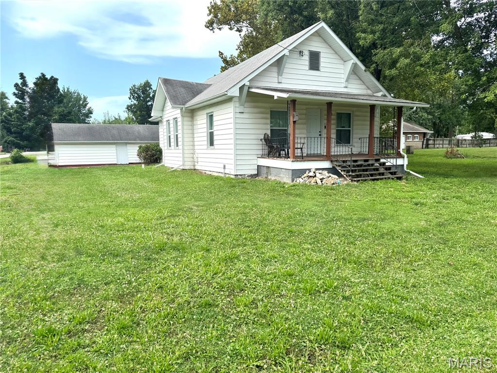 407 E 5th