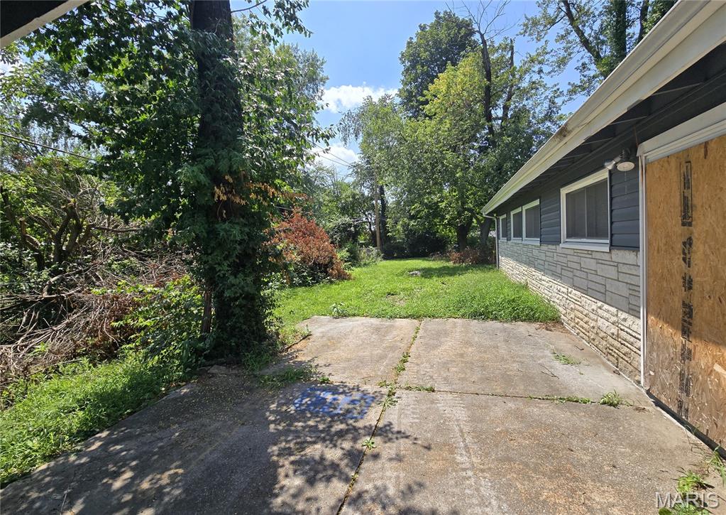 6551 January Avenue Property Photo 4