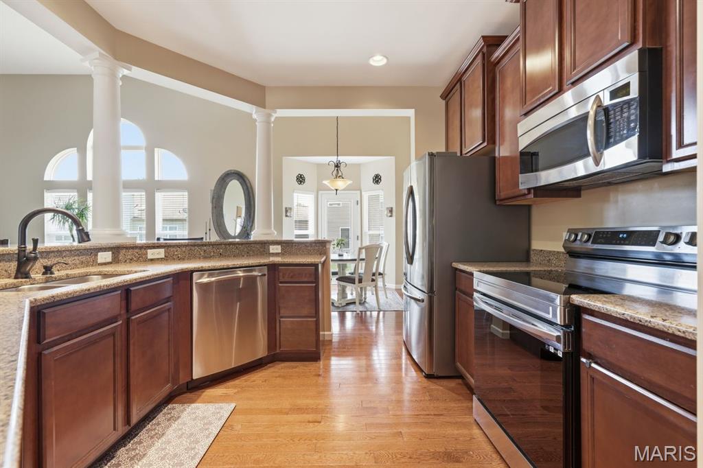 3247 Chester Boulevard Property Photo 8