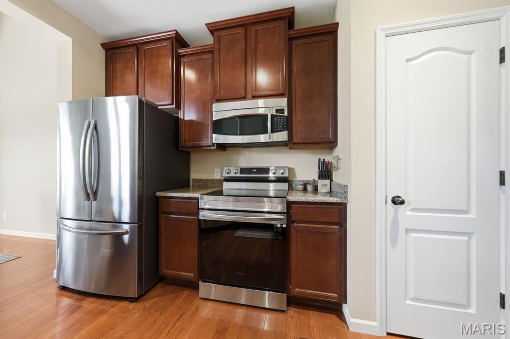3247 Chester Boulevard Property Photo 9