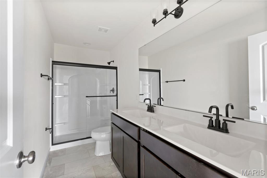 2211 Heatherfield Drive Property Photo 3