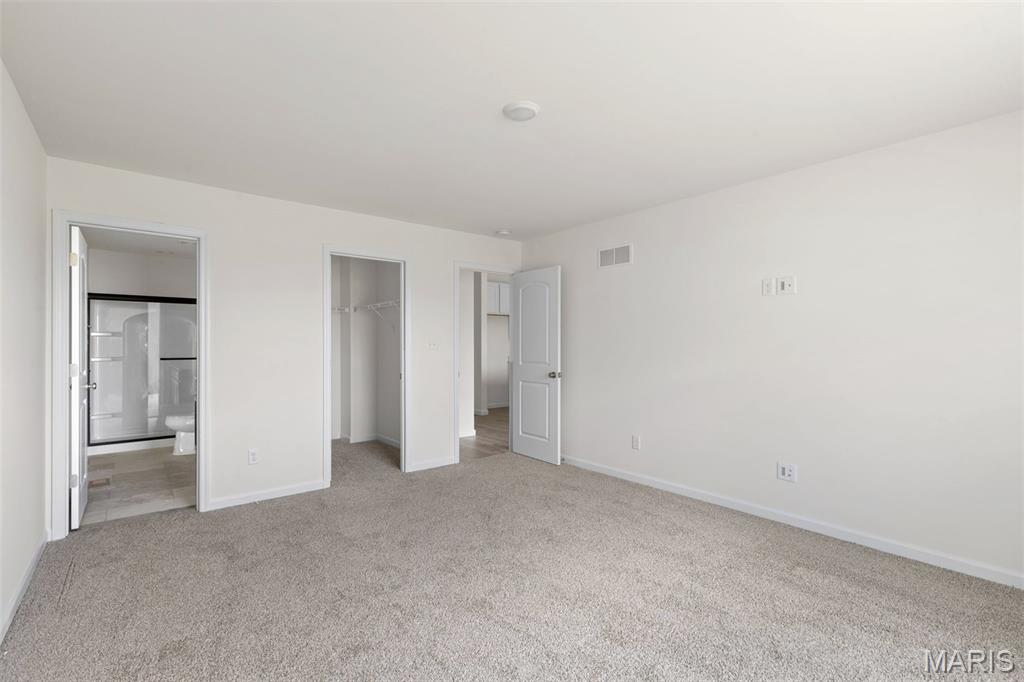 2211 Heatherfield Drive Property Photo 4
