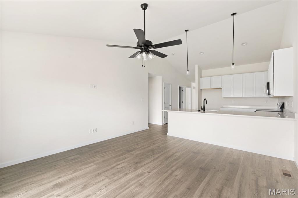 2211 Heatherfield Drive Property Photo 6