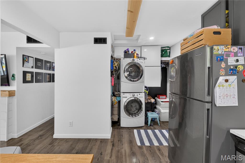 310 Heyden Drive Property Photo 11
