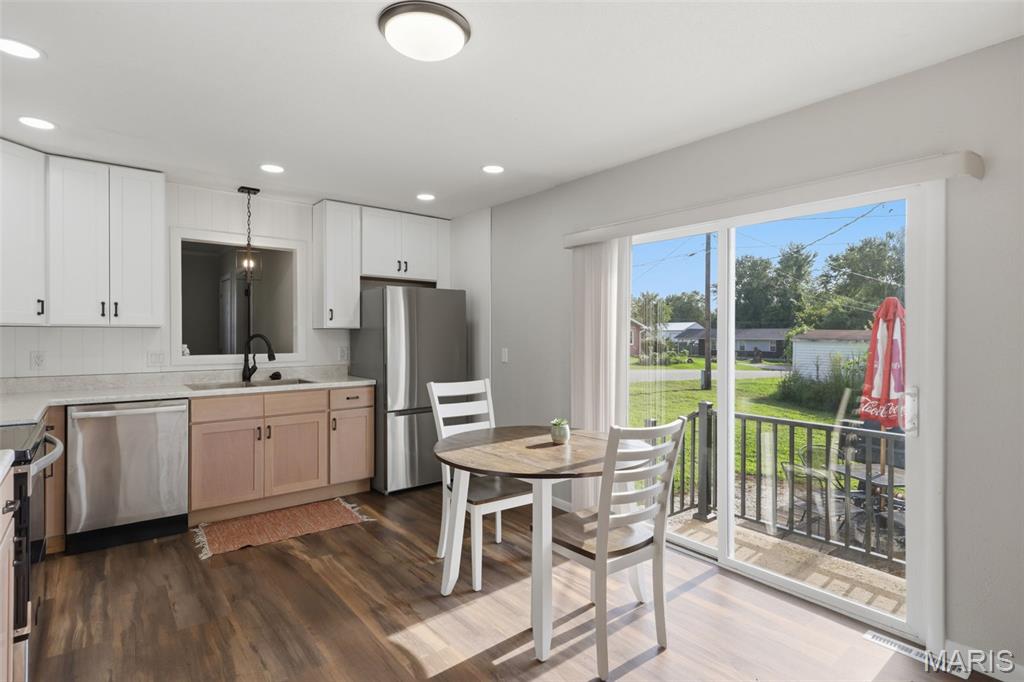 201 Greenwich Avenue Property Photo 4