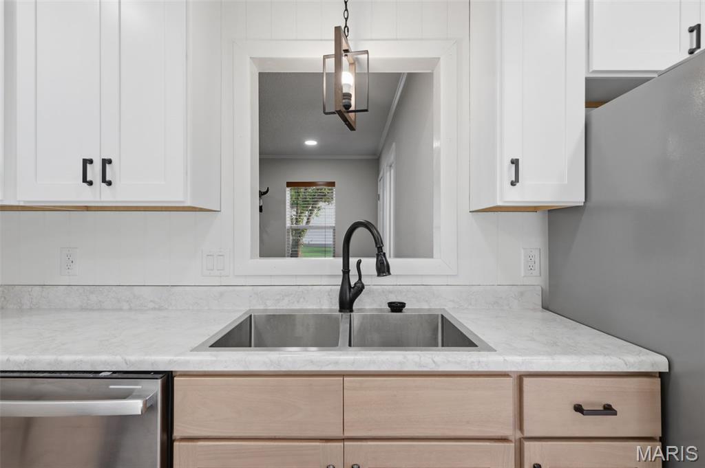 201 Greenwich Avenue Property Photo 25