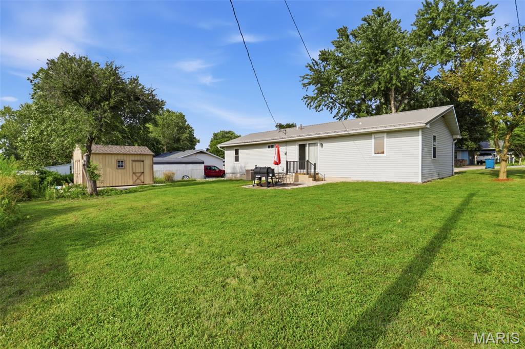 201 Greenwich Avenue Property Photo 31