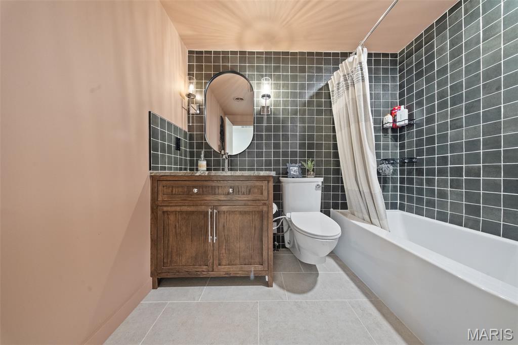 511 E Christy Drive Property Photo 43