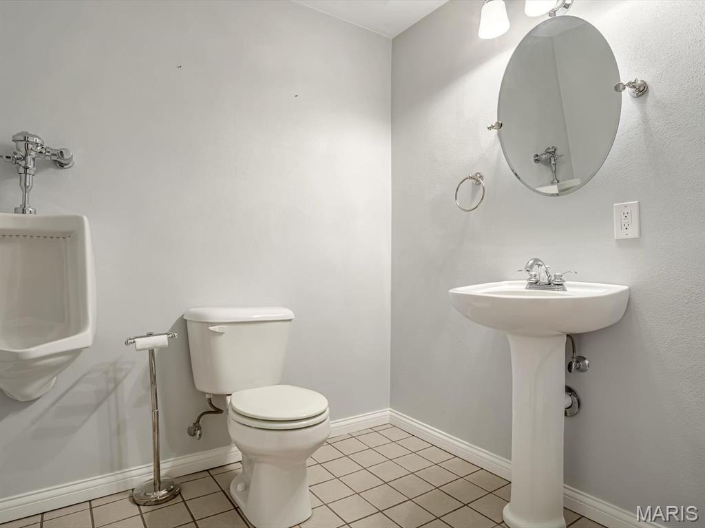 113 Suburban Drive Property Photo 28