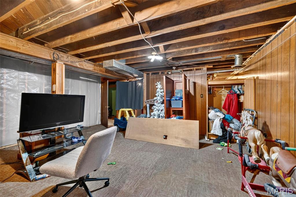 205 Locust Street Property Photo 22