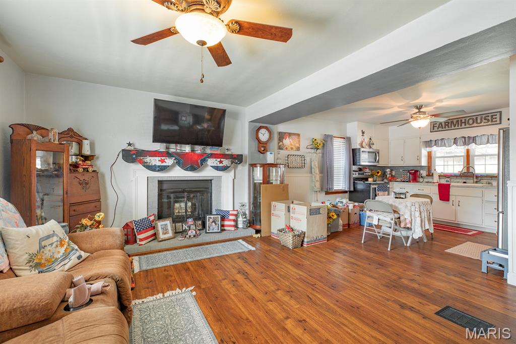 706 S Maple Street Property Photo 24