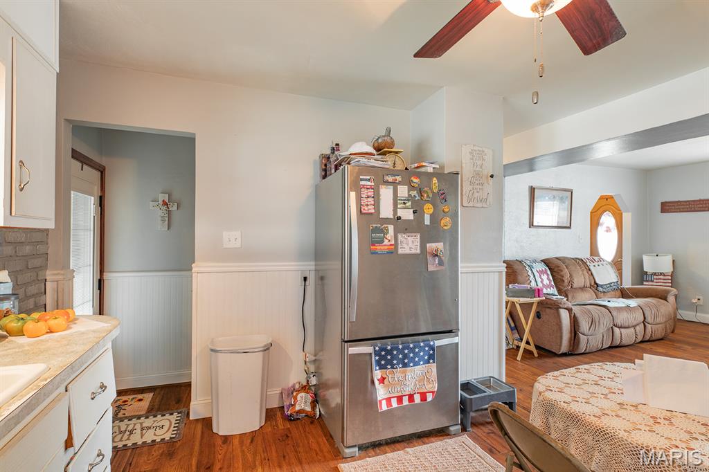 706 S Maple Street Property Photo 27