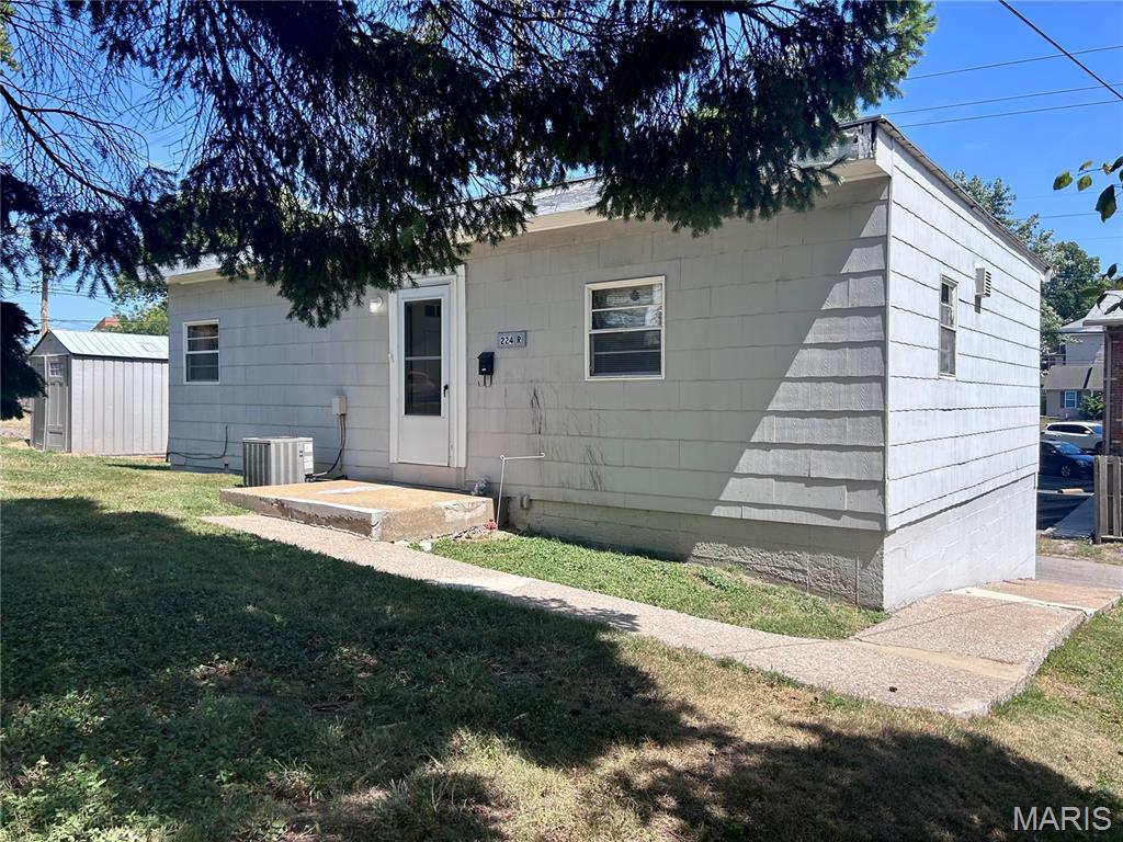 222 S Jackson Street Property Photo 3