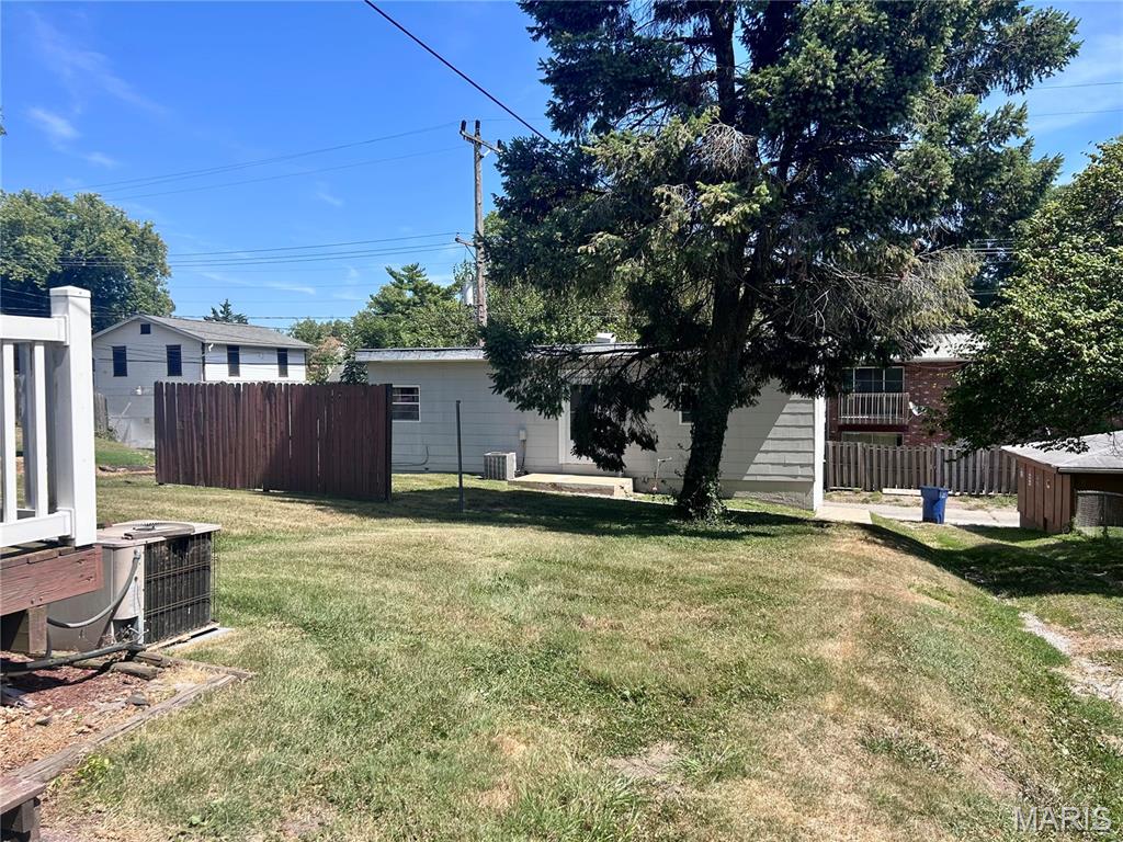 222 S Jackson Street Property Photo 4