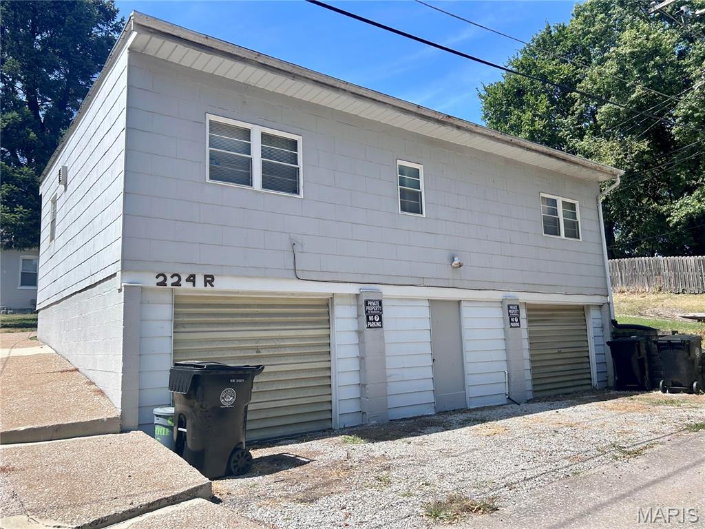 222 S Jackson Street Property Photo 5